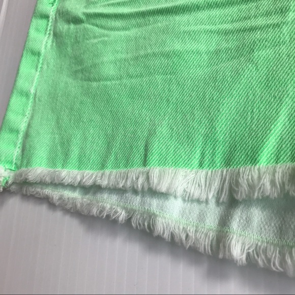 YMI SZ 5 Mid-Rise Denim Frayed Cut-Off 3" Women's Shorts in Lime Green NEW - Picture 5 of 14
